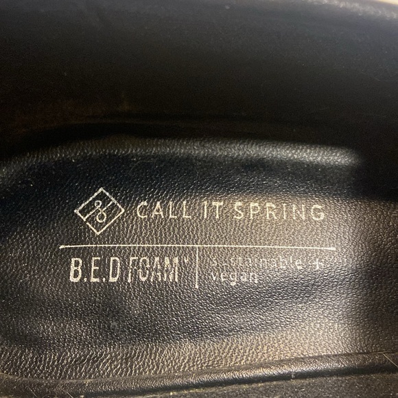 Call It Spring Chunky Chain Loafer | Black - Picture 4 of 4